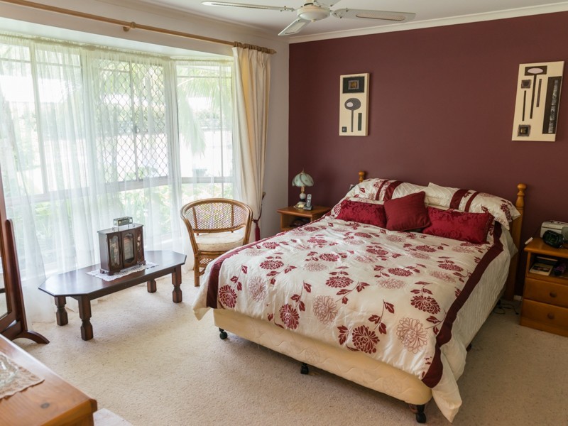 15 Palmsprings Lane, Lake Macdonald QLD 4563