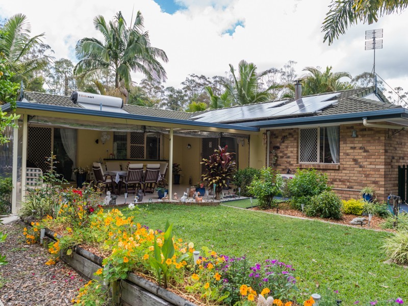 15 Palmsprings Lane, Lake Macdonald QLD 4563
