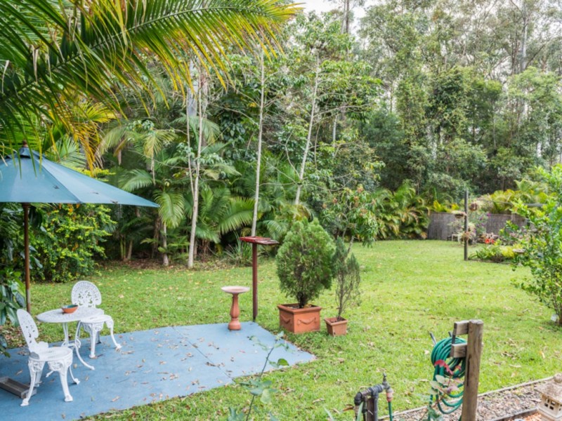 15 Palmsprings Lane, Lake Macdonald QLD 4563