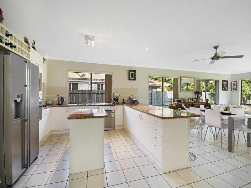 29 Ashgrove Drive, Cooroy QLD 4563