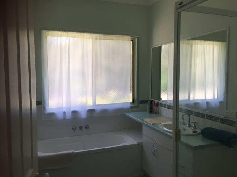 77 Monarch Road, Carters Ridge QLD 4563