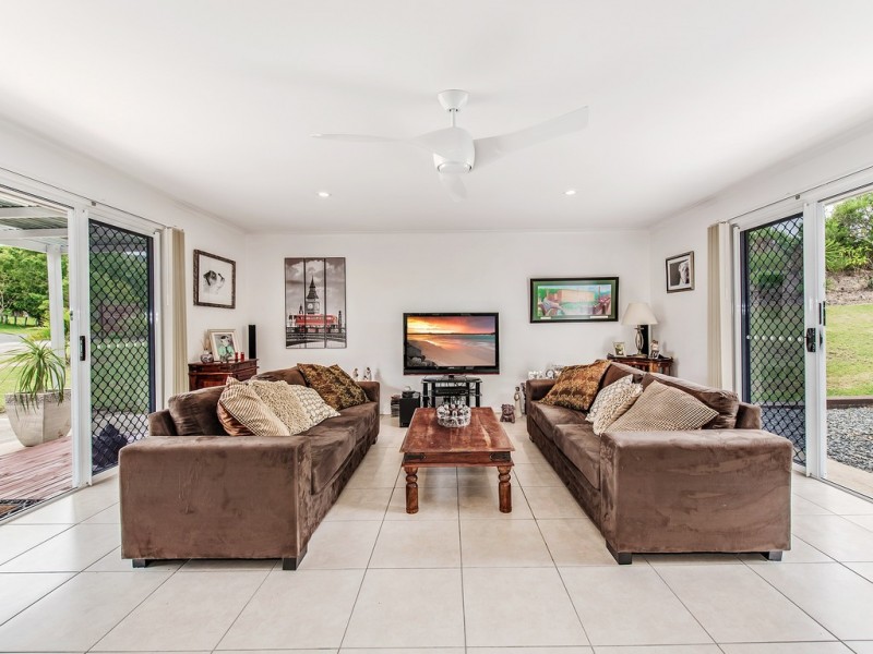27 Risley Court, Cooran QLD 4569