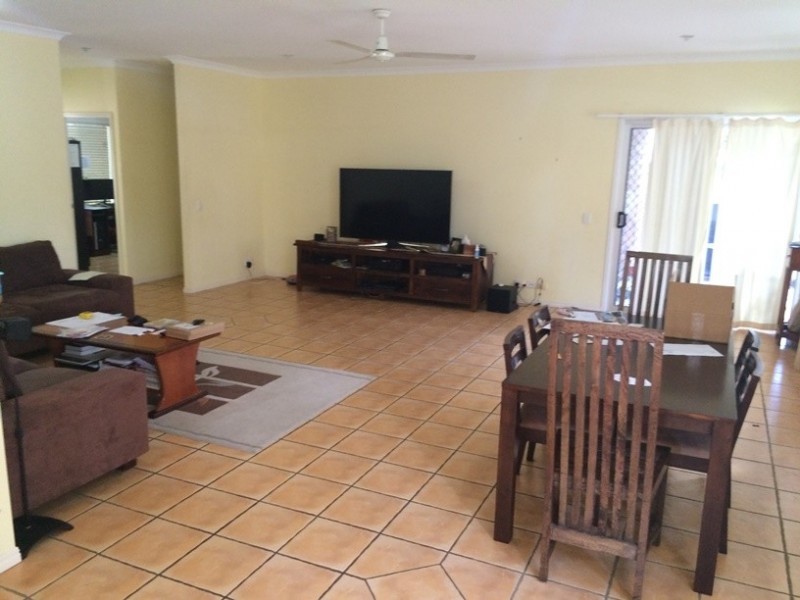 15 Charles Street, Cooran QLD 4569