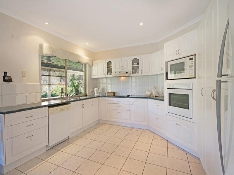 40 Smedley Drive, Pomona QLD 4568
