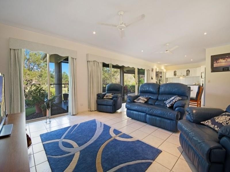 40 Smedley Drive, Pomona QLD 4568