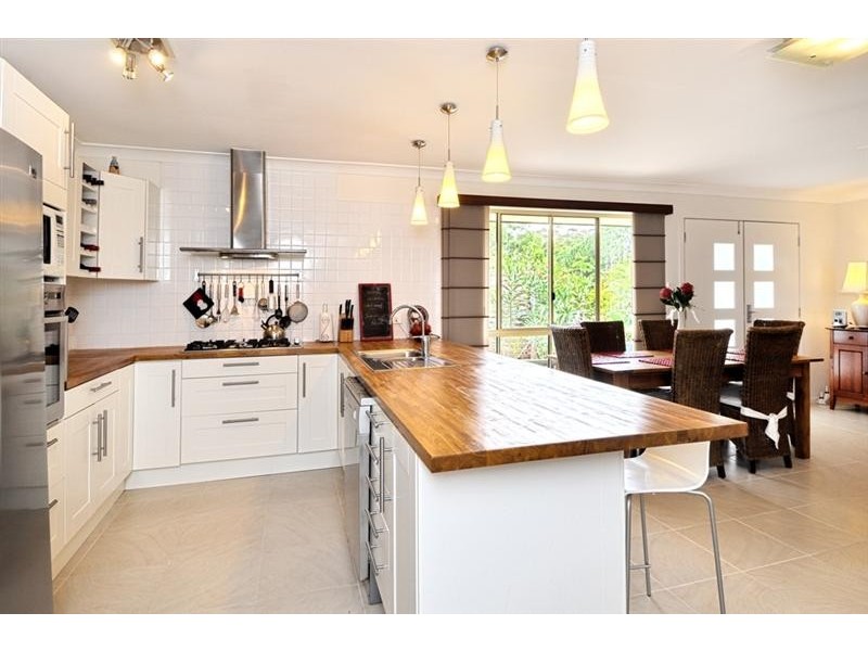 17 Smedley Drive, Pomona QLD 4568