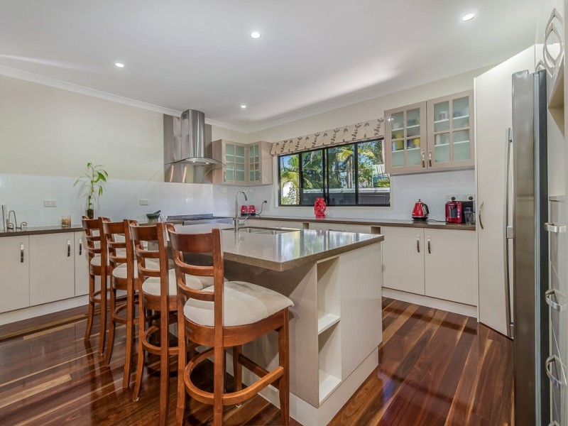 17 Misty Lane, Cooroibah QLD 4565