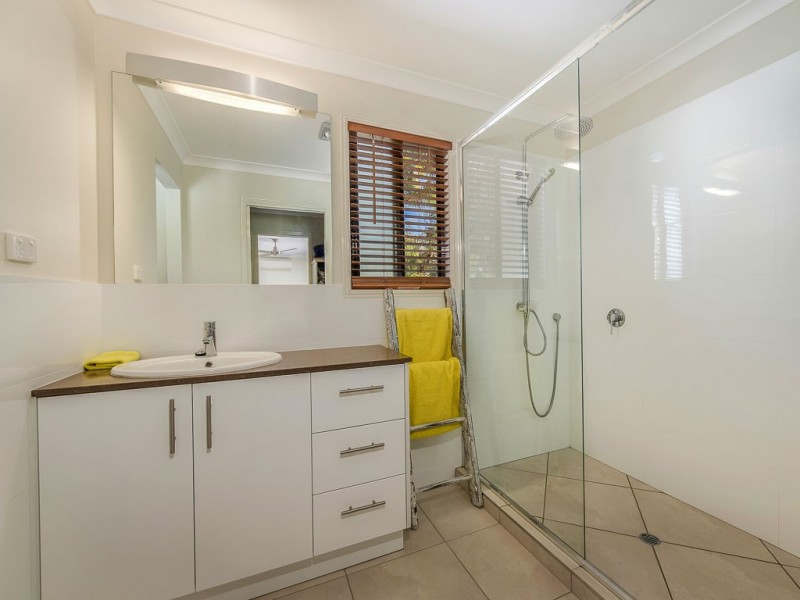 17 Misty Lane, Cooroibah QLD 4565