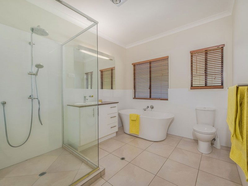 17 Misty Lane, Cooroibah QLD 4565
