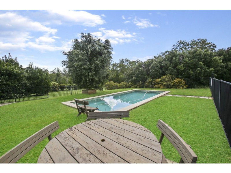 6 Orana Avenue, Pomona QLD 4568