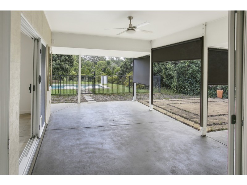 6 Orana Avenue, Pomona QLD 4568