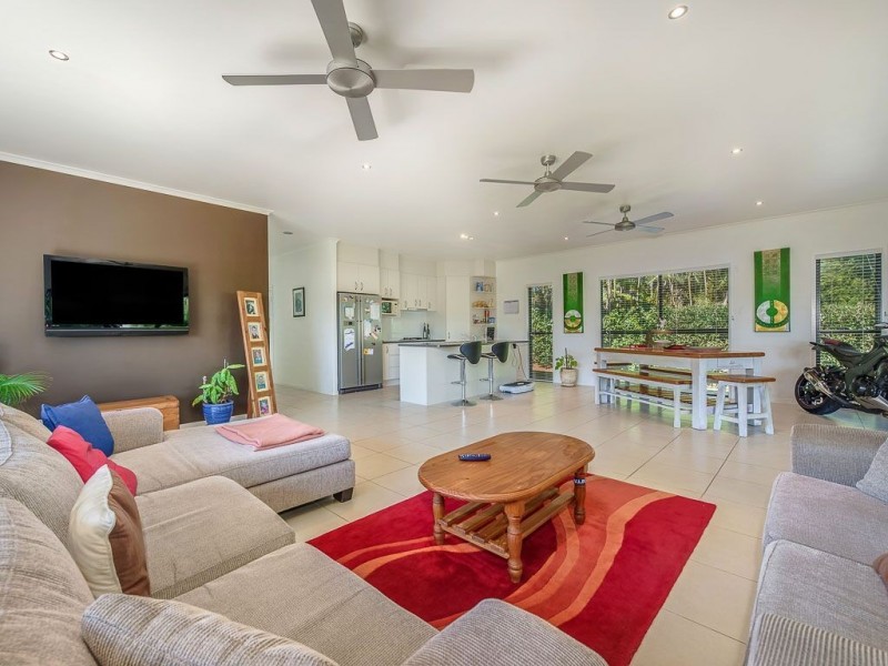 47 Pavilion Street, Pomona QLD 4568