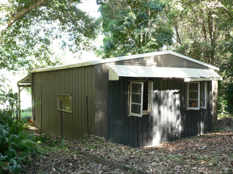6 Kelly Court, Lake Macdonald QLD 4563