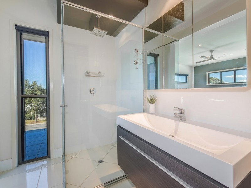 8 Straker Drive, Cooroy QLD 4563