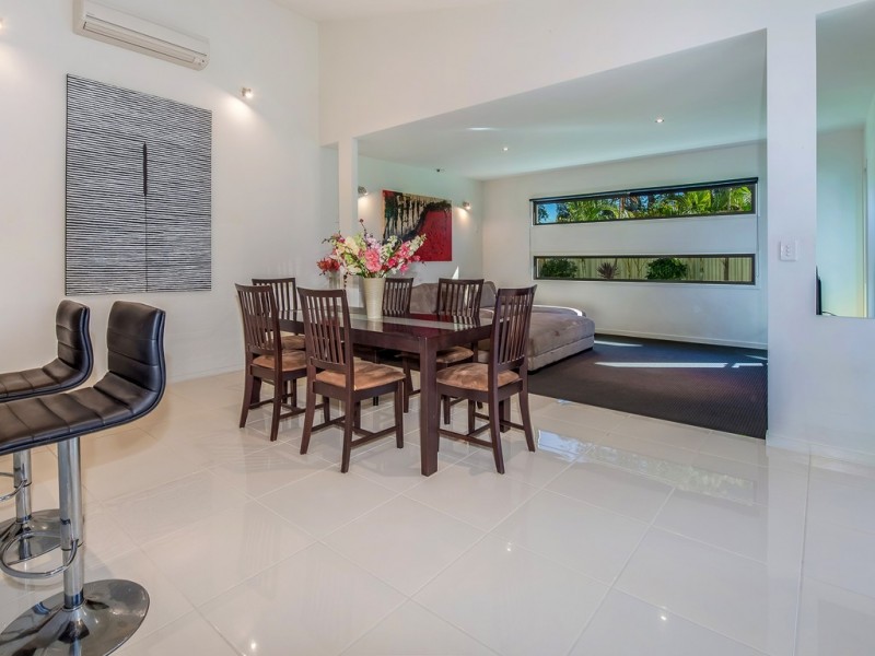 8 Straker Drive, Cooroy QLD 4563