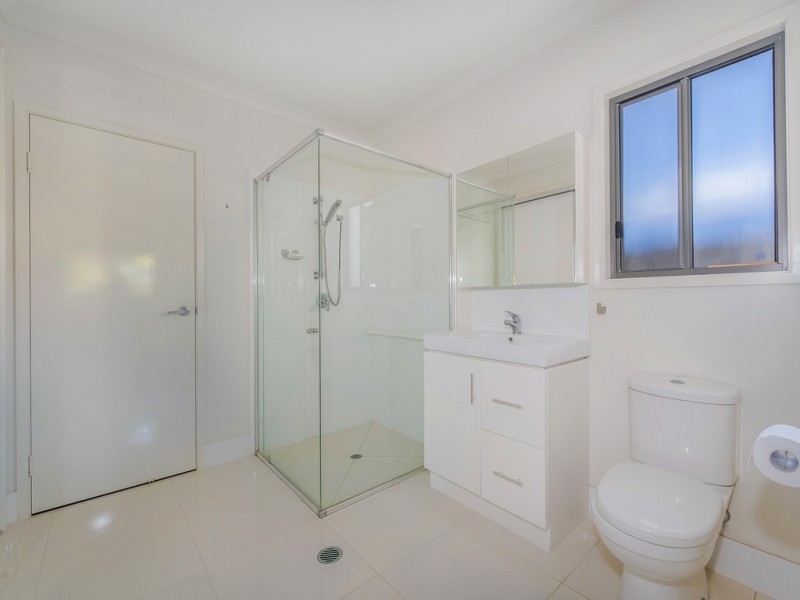 8 Straker Drive, Cooroy QLD 4563