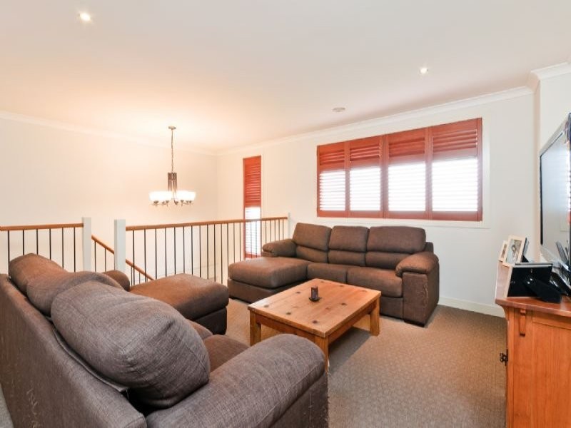 25 Cascade Terrace, Craigieburn VIC 3064