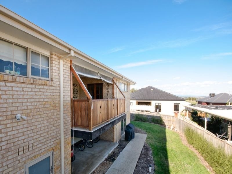 10 Maccoll Street, Craigieburn VIC 3064