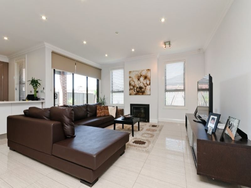 13 Arapiles Avenue, Craigieburn VIC 3064