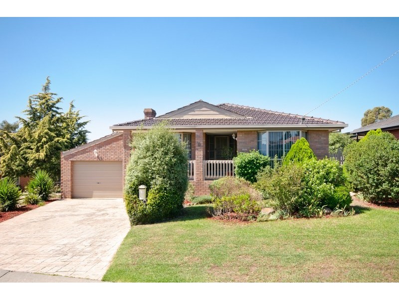 6 Falmer Place., Craigieburn VIC 3064