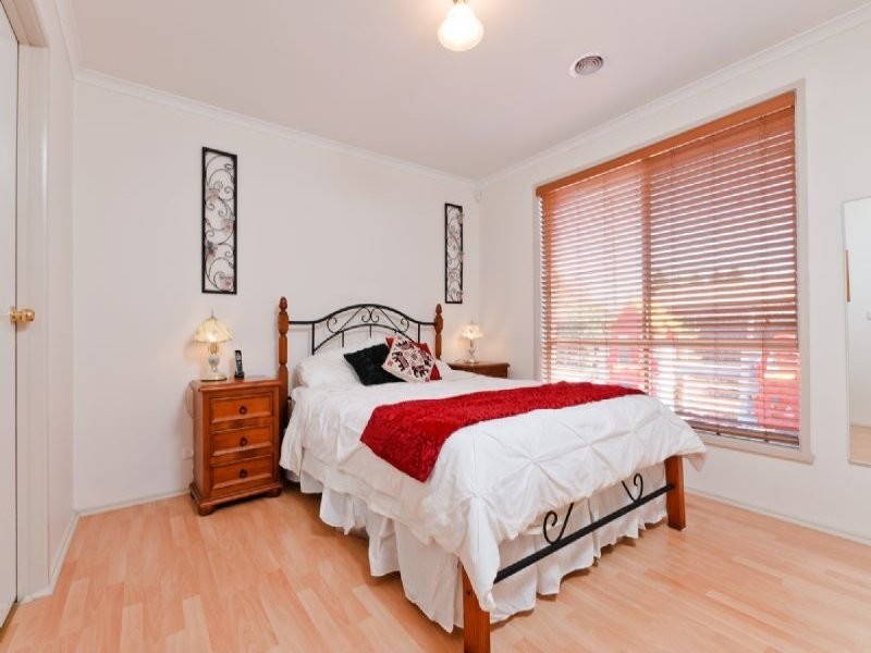 1 Lindfield Court, Craigieburn VIC 3064