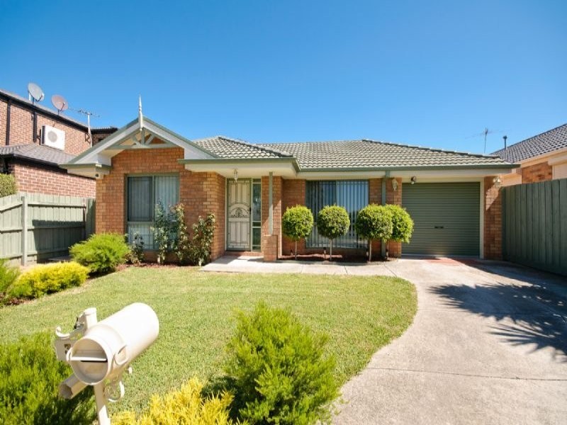 38 Statesman Avenue, Roxburgh Park VIC 3064