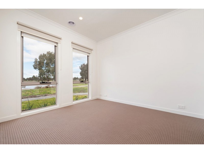 16 Bayano Way, Craigieburn VIC 3064