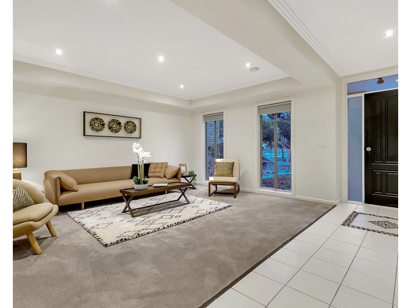 5 Astley Walk, Roxburgh Park VIC 3064