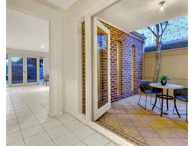 5 Astley Walk, Roxburgh Park VIC 3064