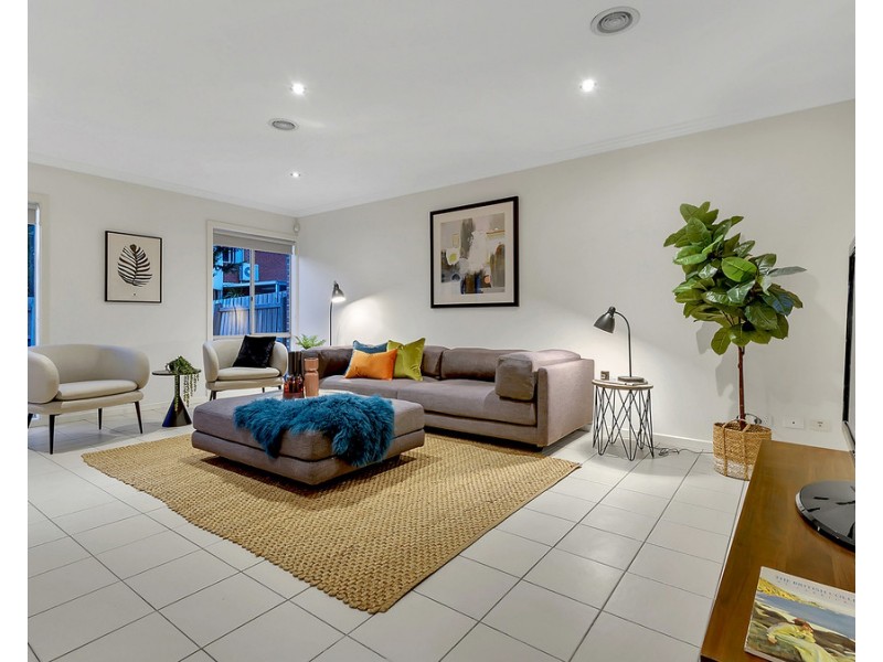 5 Astley Walk, Roxburgh Park VIC 3064