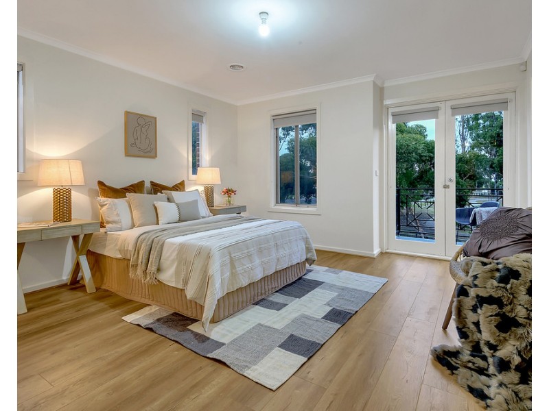 5 Astley Walk, Roxburgh Park VIC 3064