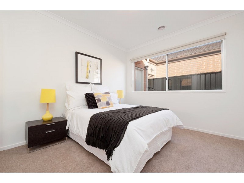 29 Mountleigh Circuit, Craigieburn VIC 3064