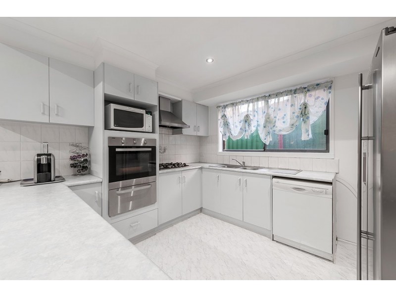 10 Perry Court, Roxburgh Park VIC 3064