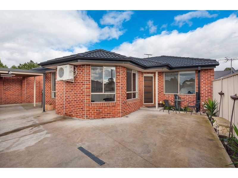 16a Gillingham Crescent, Craigieburn VIC 3064