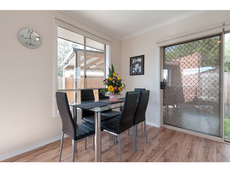 16a Gillingham Crescent, Craigieburn VIC 3064
