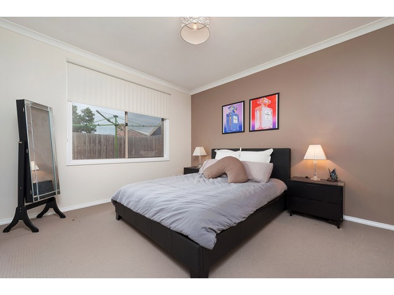 16a Gillingham Crescent, Craigieburn VIC 3064