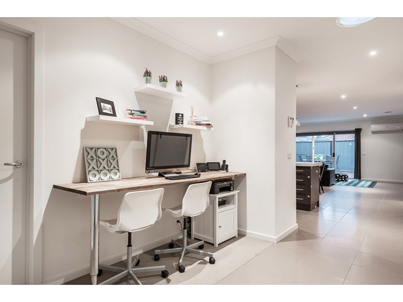 76 Huntington Drive, Craigieburn VIC 3064