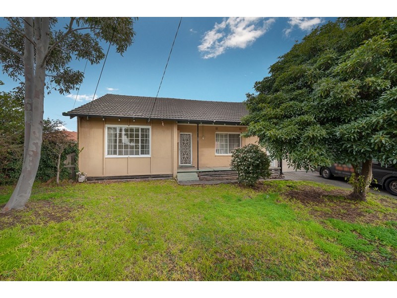 14 Esther Court, Fawkner VIC 3060