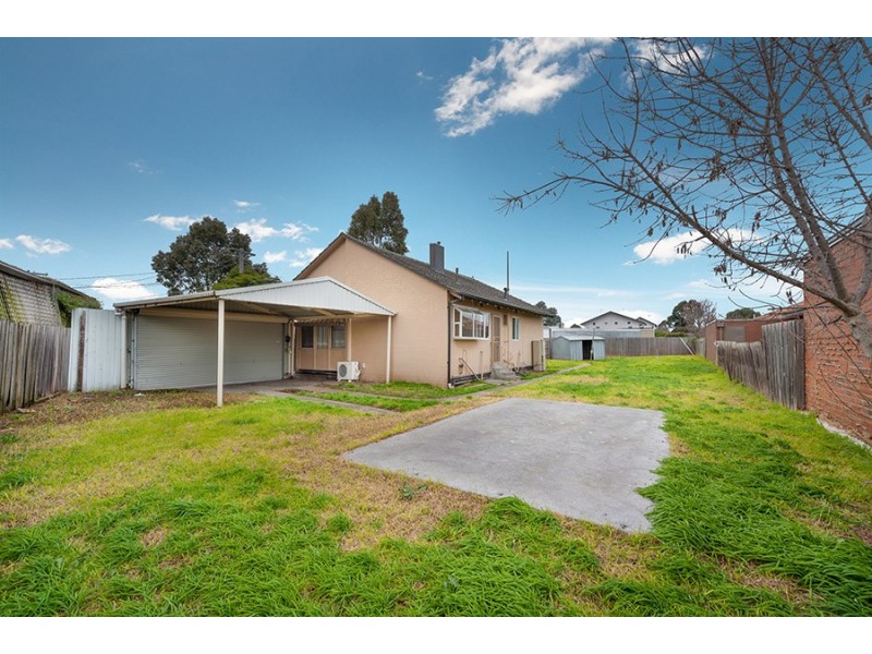 14 Esther Court, Fawkner VIC 3060