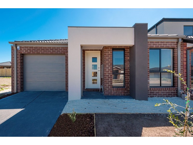 13 Delson Way, Mickleham VIC 3064