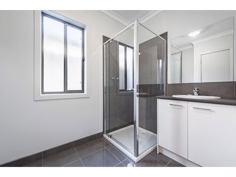 15 Delson Way, Mickleham VIC 3064