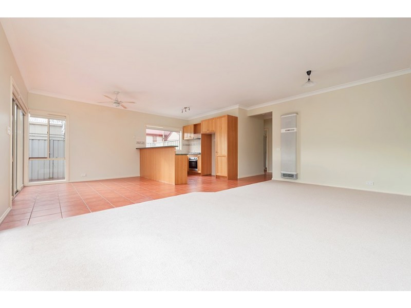 4 Heathwood Close, Craigieburn VIC 3064