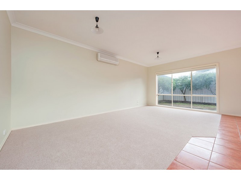 4 Heathwood Close, Craigieburn VIC 3064