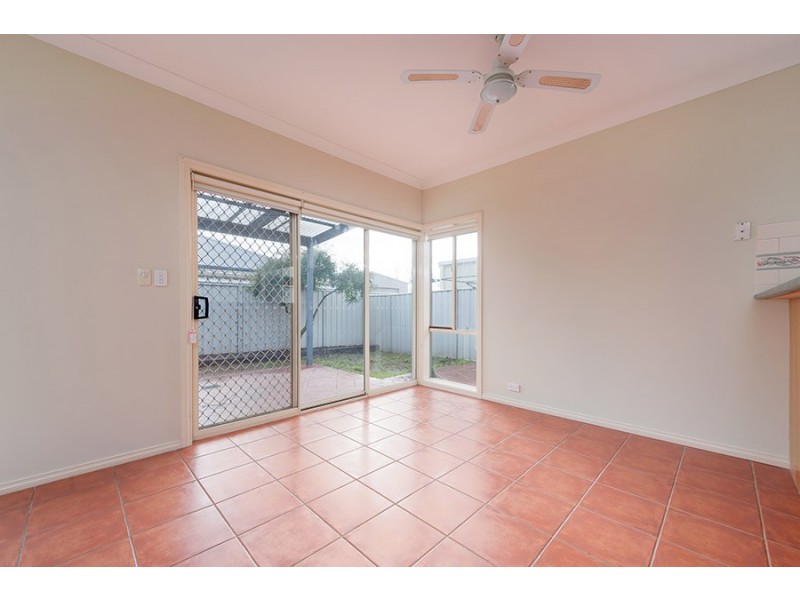 4 Heathwood Close, Craigieburn VIC 3064