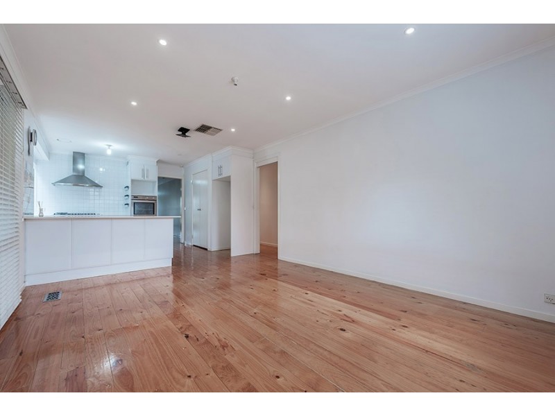 2 Wandin Court, Meadow Heights VIC 3048