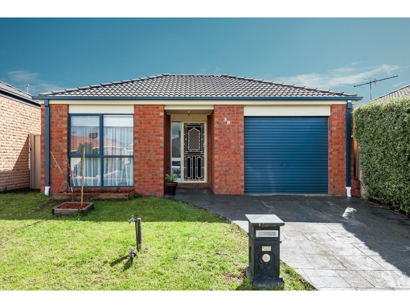 38 Parramatta Walk, Craigieburn VIC 3064