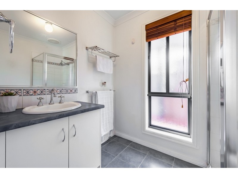 38 Parramatta Walk, Craigieburn VIC 3064