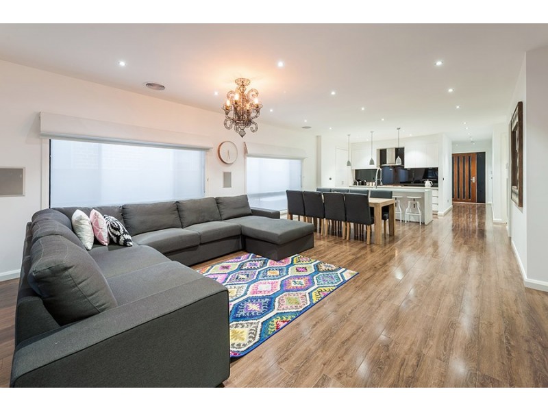 21 Falkland Road, Craigieburn VIC 3064