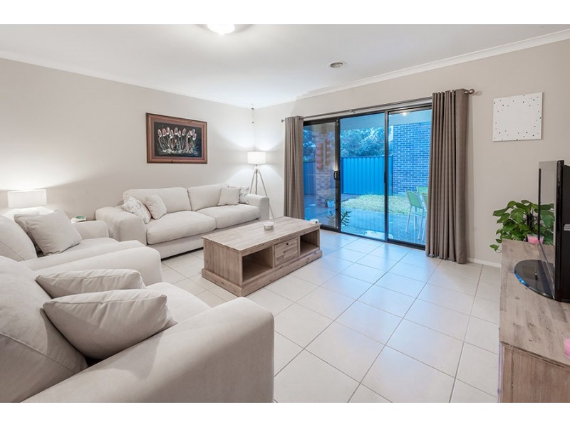 1 Greenham Avenue, Craigieburn VIC 3064