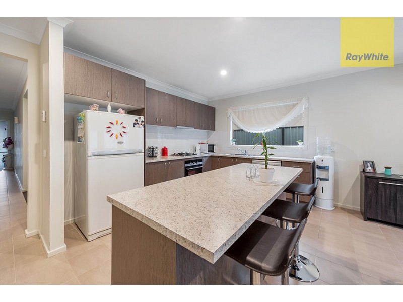 17 Pinnacle Drive, Craigieburn VIC 3064
